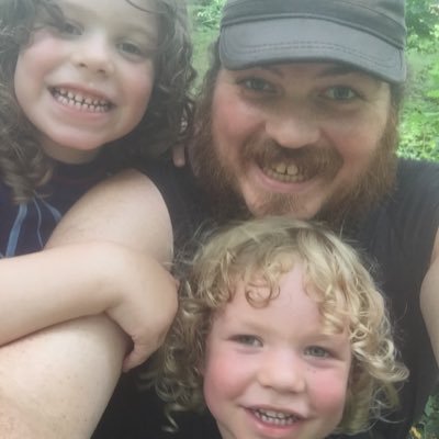 Profile Picture of C Elliott Richards (@CElliottR) on Twitter