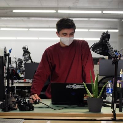 Profile Picture of Ethan Clow (@ethan_clow) on Twitter