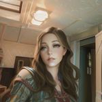 Profile Picture of Alysia Reppeto-Evans (@vestalized) on Instagram