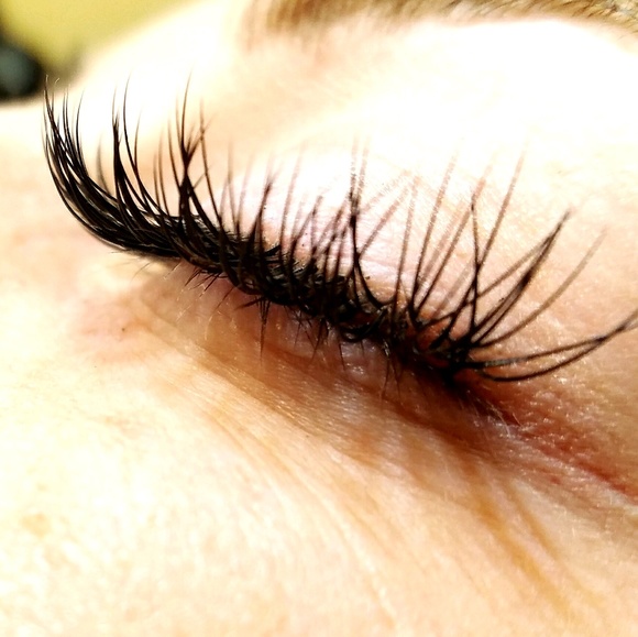 Profile Picture of Kelli Padilla (@tanngirls) on Poshmark