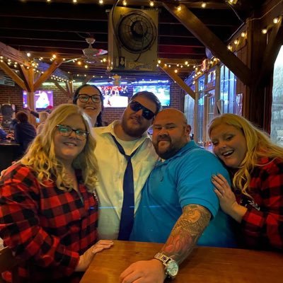 Profile Picture of Chris Fitzsimons (@cfitzy9) on Twitter