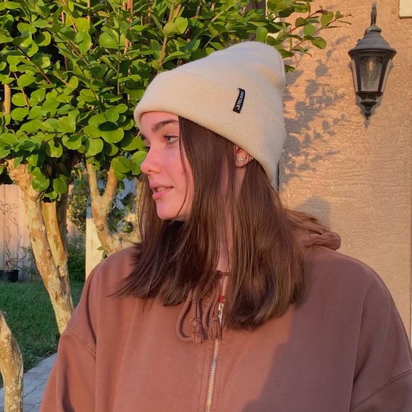 Profile Picture of Ella Pishko (@ellarraine) on Poshmark