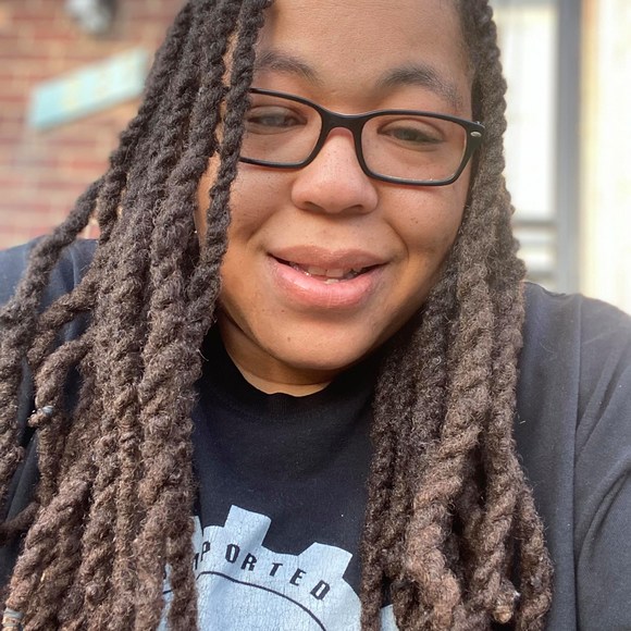 Melissa Chisolm - Poshmark Profile Picture of Melissa Chisolm (@chisolmcourtney) on Poshmark