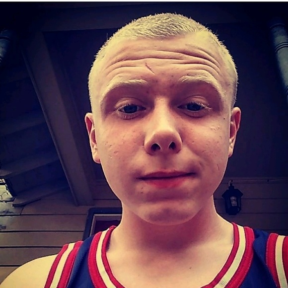 Profile Picture of Corey Mize (@mizec) on Poshmark