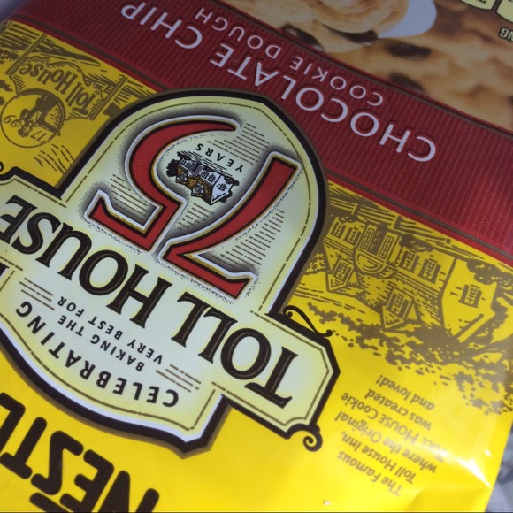 Profile Picture of Amber Deptula (@amdeptula) on Poshmark