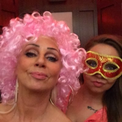 Profile Photo of Lorraine Murphy (@lorri_ge) on Twitter