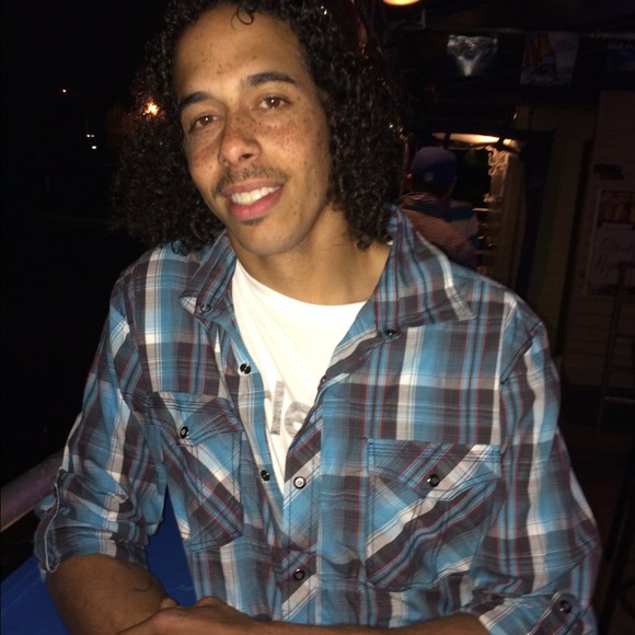 Profile Picture of Michael Aviles (@cookie934) on Poshmark