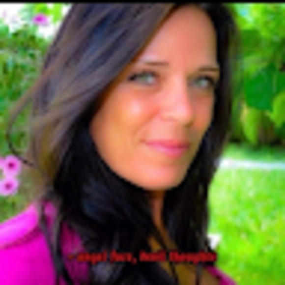 Profile Picture of Wonderwoman Wonderwoman (@misswonderwoman) on Poshmark