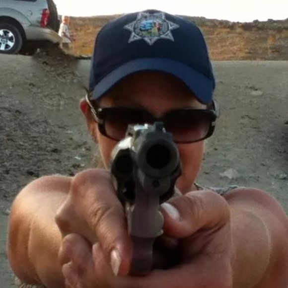 Profile Picture of Lesley Benjamin thornburg (@lesleybenjamin) on Poshmark