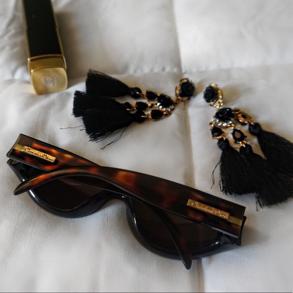 Profile Picture of Puretique Nyc (@puretique) on Poshmark