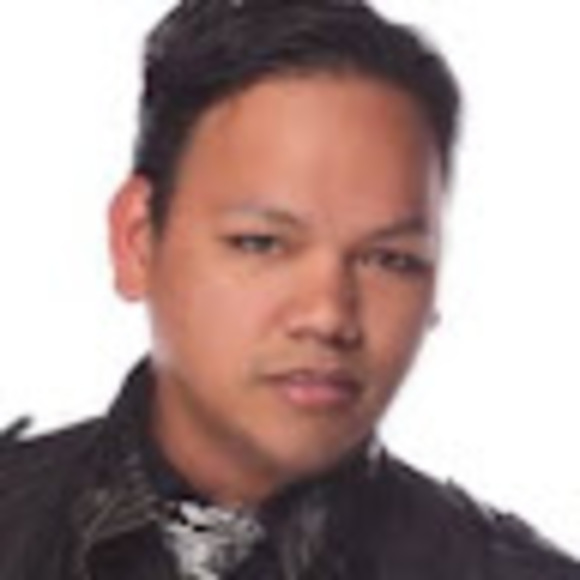 Profile Picture of Haute Chaud (@hautechaud) on Poshmark