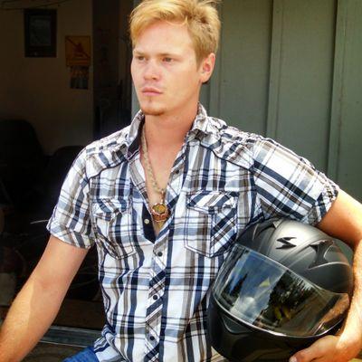 Profile Picture of Pat Boley (@Sayscer) on Twitter