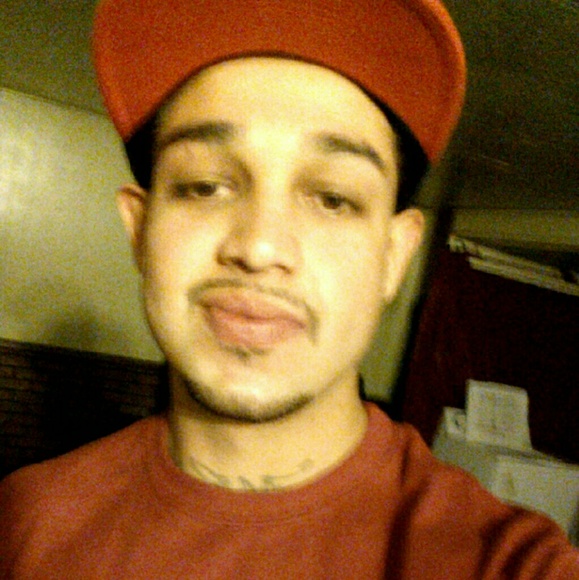 Profile Picture of Adam Rangel (@wkman5224) on Poshmark