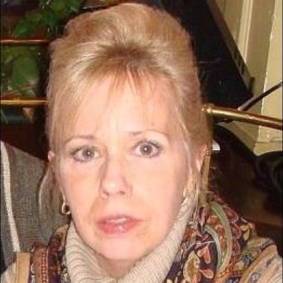 Rosalie Wilberger - Poshmark Profile Picture of Rosalie Wilberger (@whimsical1) on Poshmark