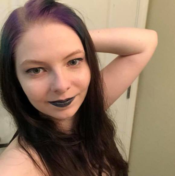 Profile Picture of Kodi Scardina (@kodi12lynn) on Poshmark