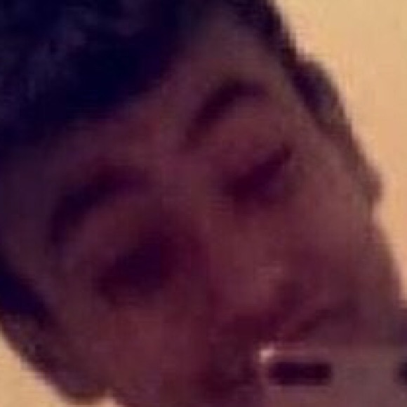 Profile Picture of Andreas Karlin (@andreaskarlin) on Poshmark