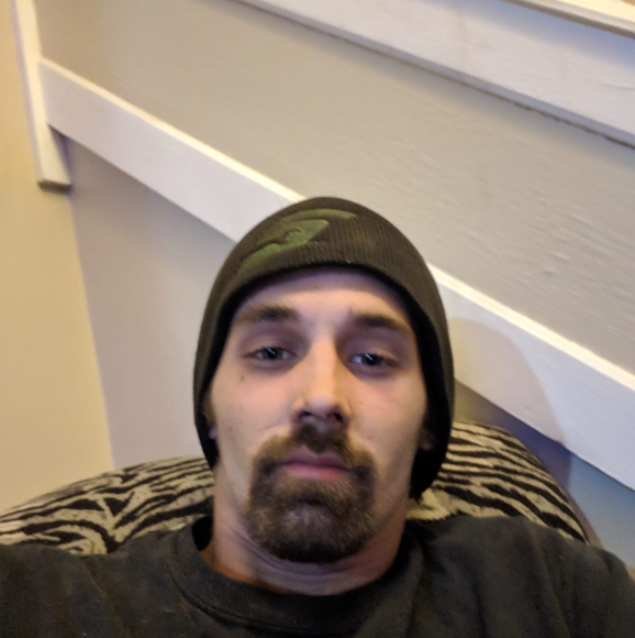 Profile Picture of David Driggers (@daviddriggers87) on Poshmark