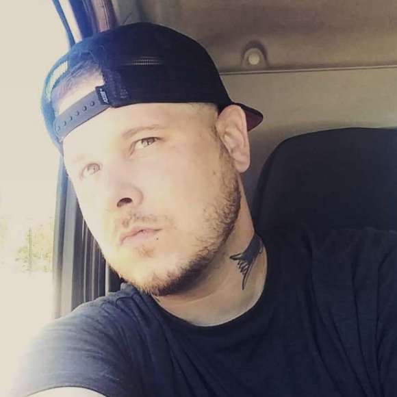 Jeff Barton - Poshmark Profile Picture of Jeff Barton (@jbarton1306) on Poshmark