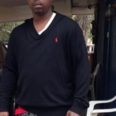 Profile Picture of Calvin Holliday (@fiyabarber) on Twitter