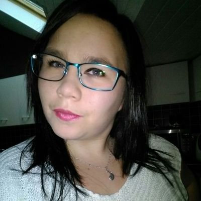 Profile Picture of Laura (@Grandrath3) on Twitter
