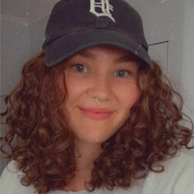Profile Picture of ╮Robyn Fraser╭ (@robbyn_) on Twitter