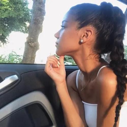 Profile Picture of MoniquegdNq (@jilliansaacn) on Tiktok