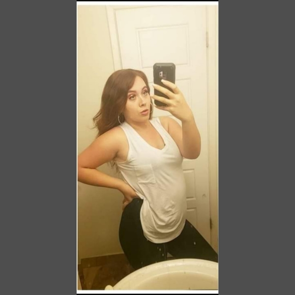 Profile Picture of Lucia Esquivel (@purple_gorilla) on Poshmark