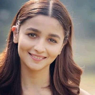 Profile Picture of RAGINI  🅿️riya Singh 💃srk (@ragiSRK) on Twitter