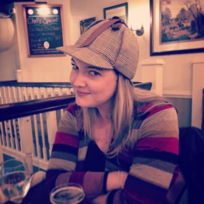 Profile Picture of Laura Jo Schuster (@SchusterThinks) on Twitter