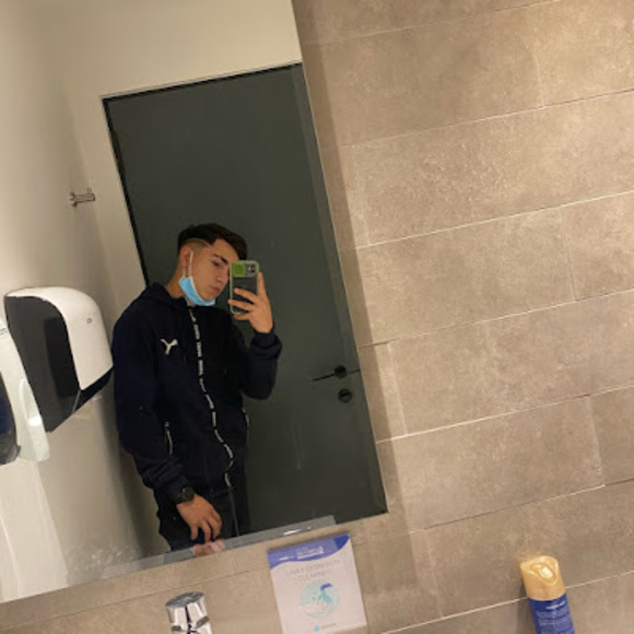 Profile Picture of Gabriel Alexander (@gabrielalexa236) on Poshmark