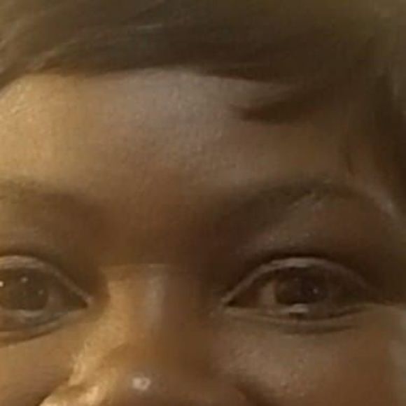 Profile Picture of Faye Pryor (@fayefpryor) on Poshmark
