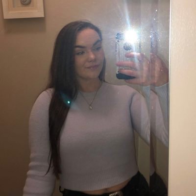 Profile Picture of Chloe Glynn (@ChloeGlynn14) on Twitter