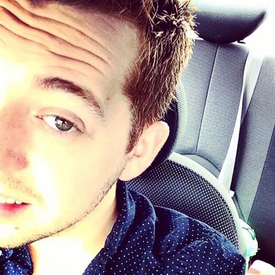 Profile Picture of Alex Pickard (@rockinoutalex) on Twitter