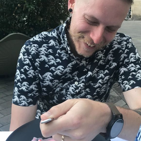 Profile Picture of Adam Brewster (@yoyoingadam) on Poshmark