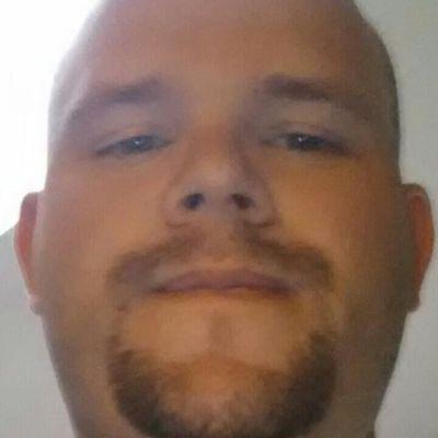 Profile Picture of Brent Sharp (@sharp1073) on Twitter