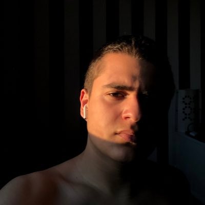 Profile Picture of Martim PimPim (@marido_garrtim) on Twitter