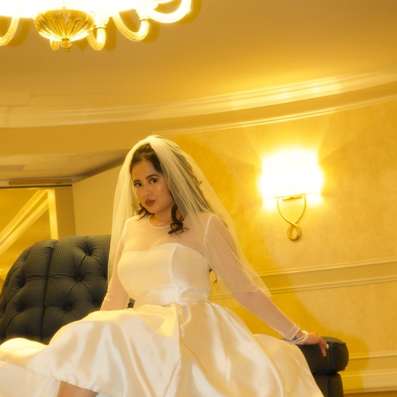 Profile Picture of Chesca Olszewski (@chesca_olsz) on Poshmark