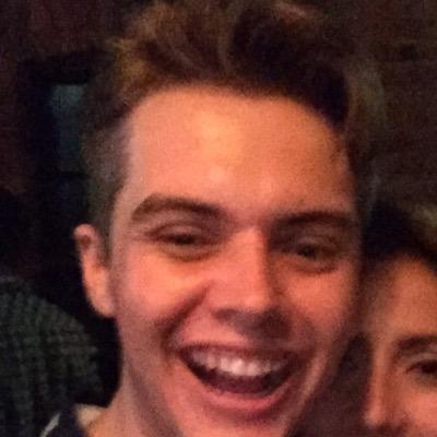 Profile Picture of Robert McGuinness (@RobGanesh) on Twitter