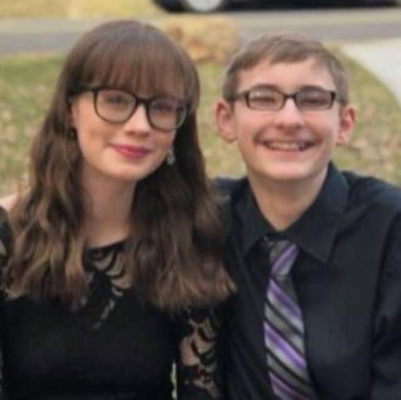 Profile Picture of Taylor Jarnot (@taylorjarnot) on Poshmark