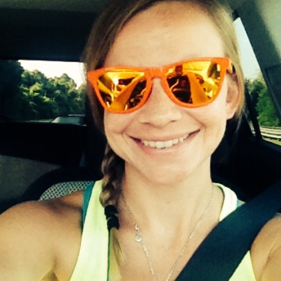 Profile Picture of Dawn Schaefer (@dschaefer5555) on Poshmark