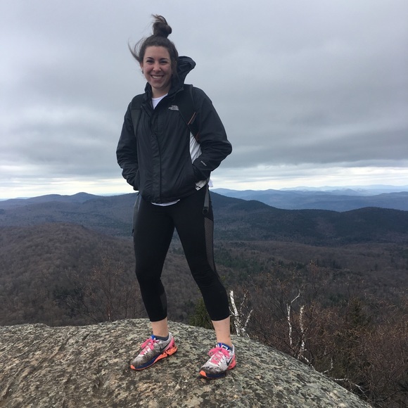 Profile Picture of Jessica Schneible (@jessiica_s) on Poshmark