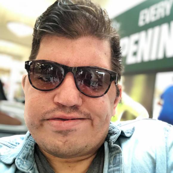 Profile Picture of Andrew Bocchicchio (@abocchicchio) on Poshmark