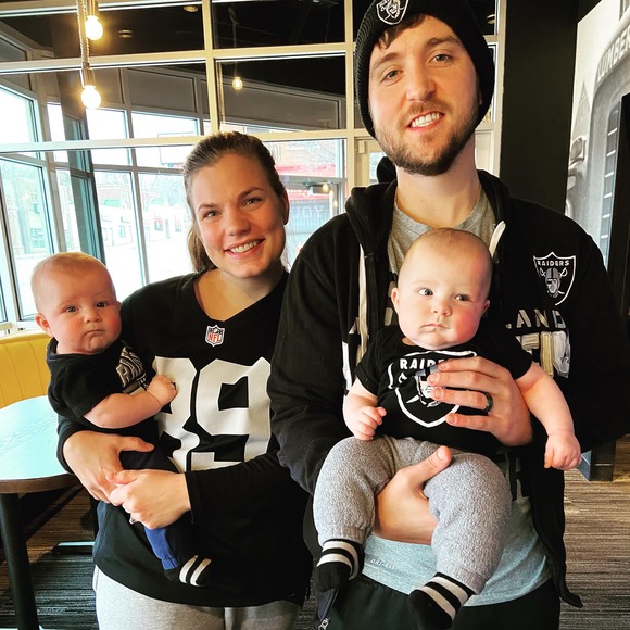 Profile Picture of Rachael Flowers (@rachael_flowers) on Poshmark