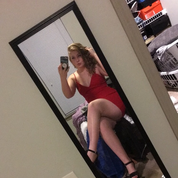 Profile Picture of Olivia Schultz (@olschultz) on Poshmark