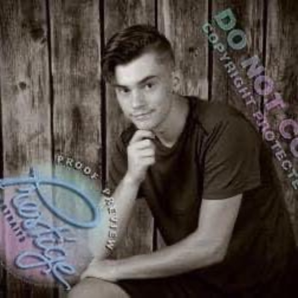 Profile Picture of Chad Shockley (@chadshockley) on Poshmark