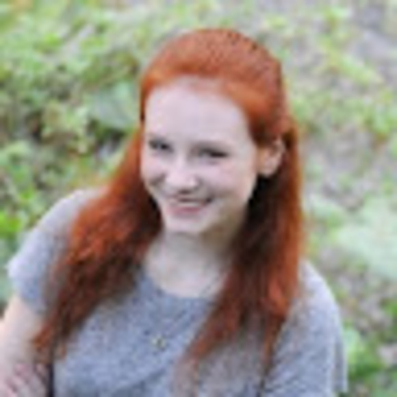 Profile Picture of Emily Brinton (@eeb61309) on Poshmark