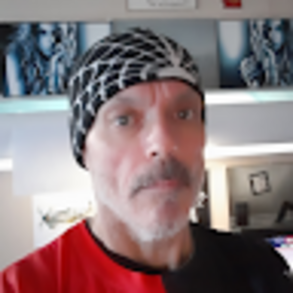 Profile Picture of Mike Diamond (@mikediamond569) on Poshmark