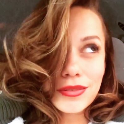 Profile Picture of Joy Lenz Daily (@bjldaily) on Twitter