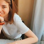 Profile Picture of madeleine 🌻 (@madeleinekeating) on Instagram