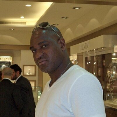 Profile Picture of Ouattara Ben Hassan (@ouatteu) on Twitter